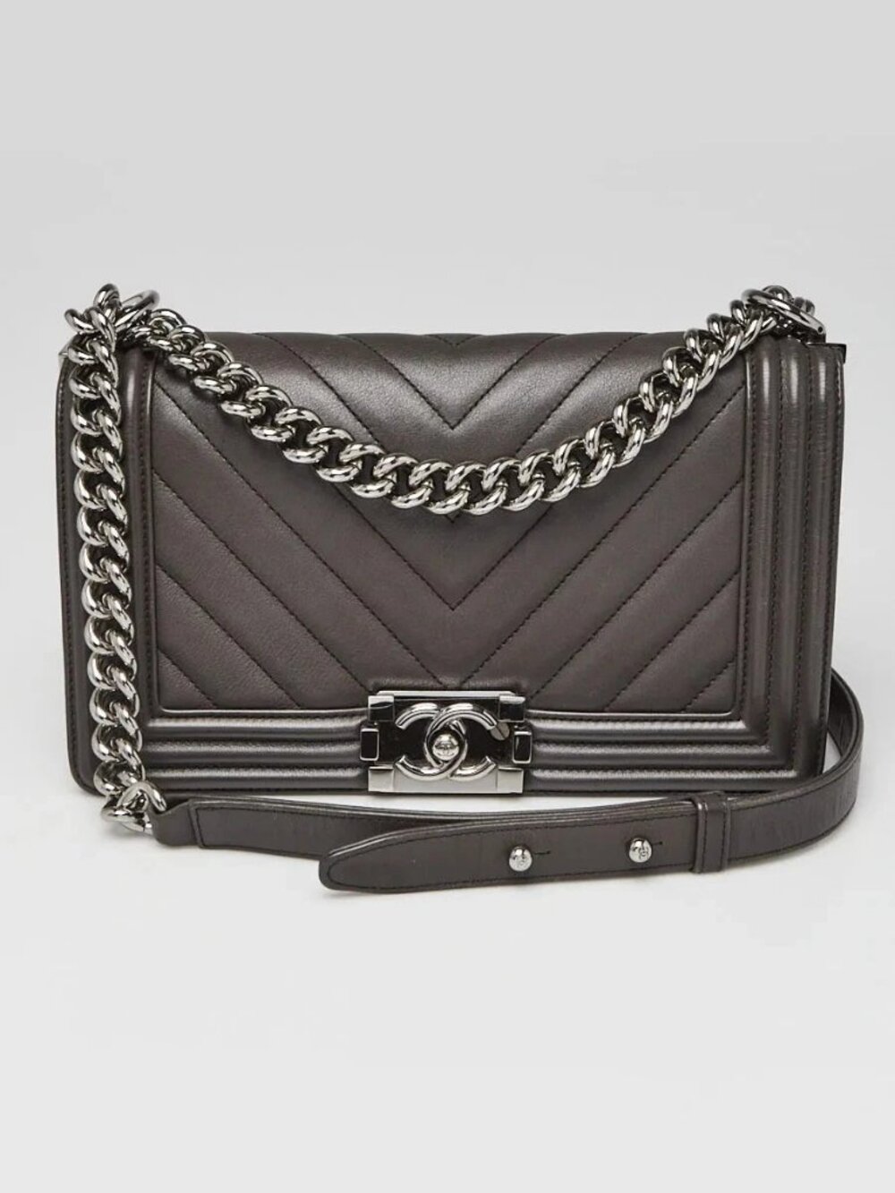 Chanel Grey Chevron Quilted Leather Medium Boy Bag